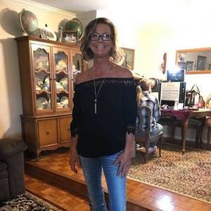 Meet your Posher, Becky